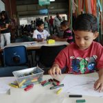 La sala Mamá Rosa recibe a niños y niñas en vacaciones